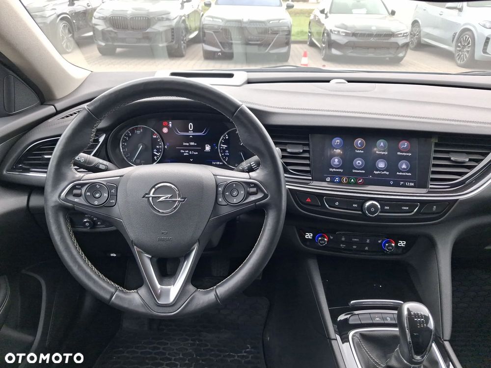 Opel Insignia - 10