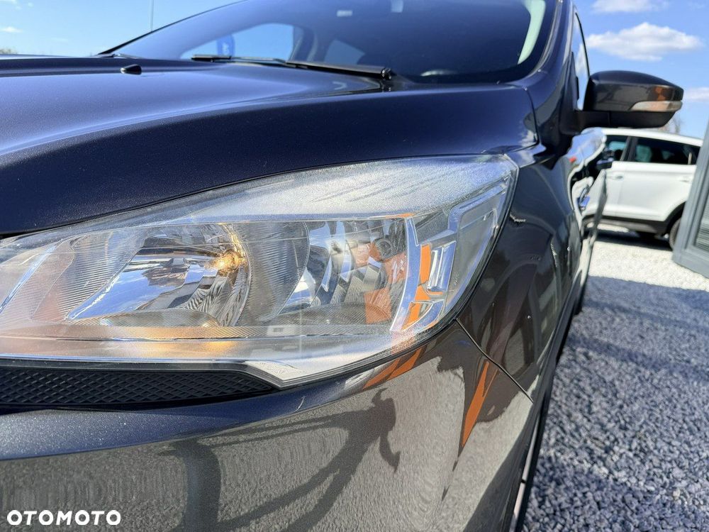 Ford Kuga 2.0 TDCi 4x2 Titanium - 8