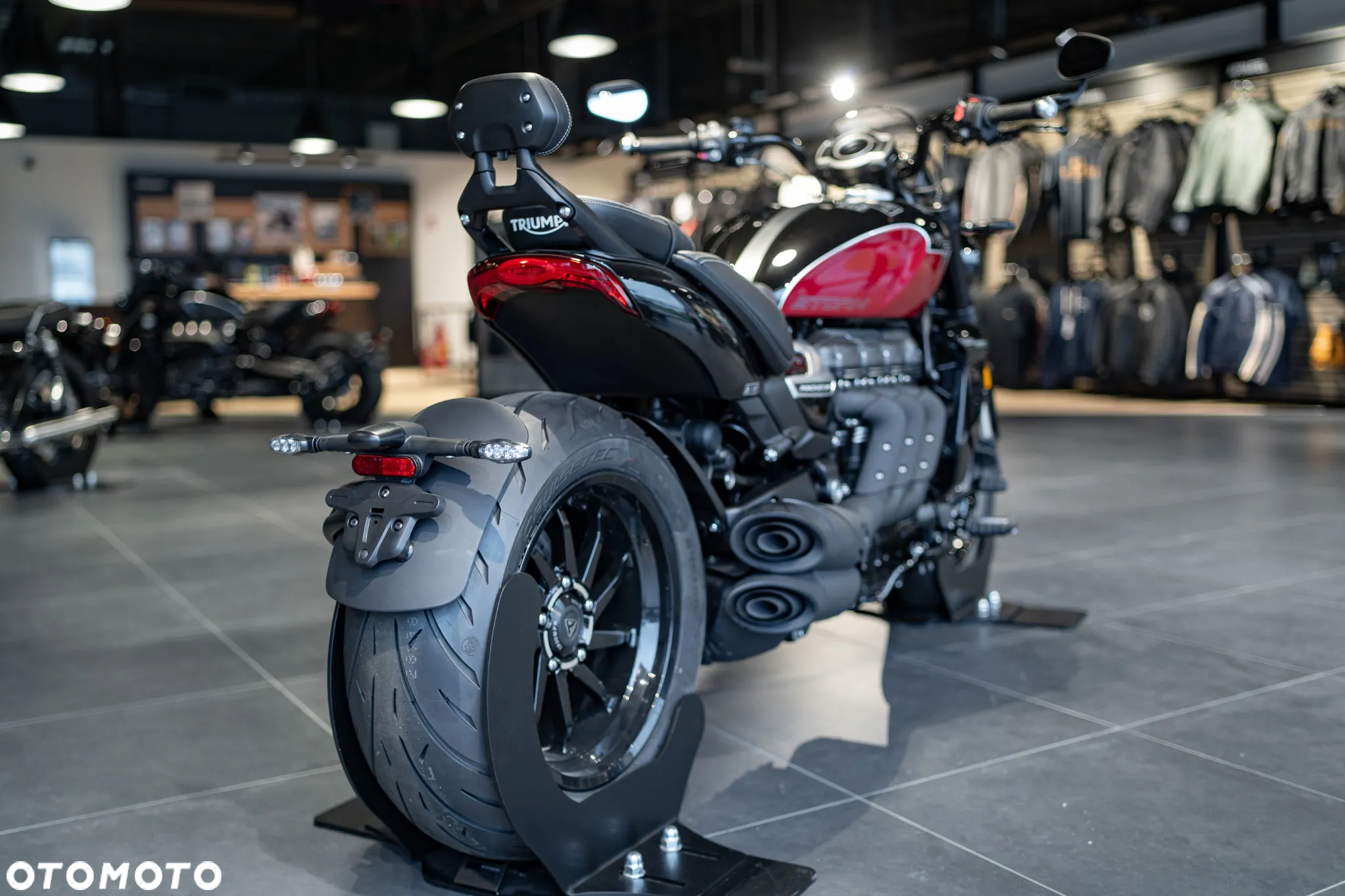 Triumph Rocket - 6