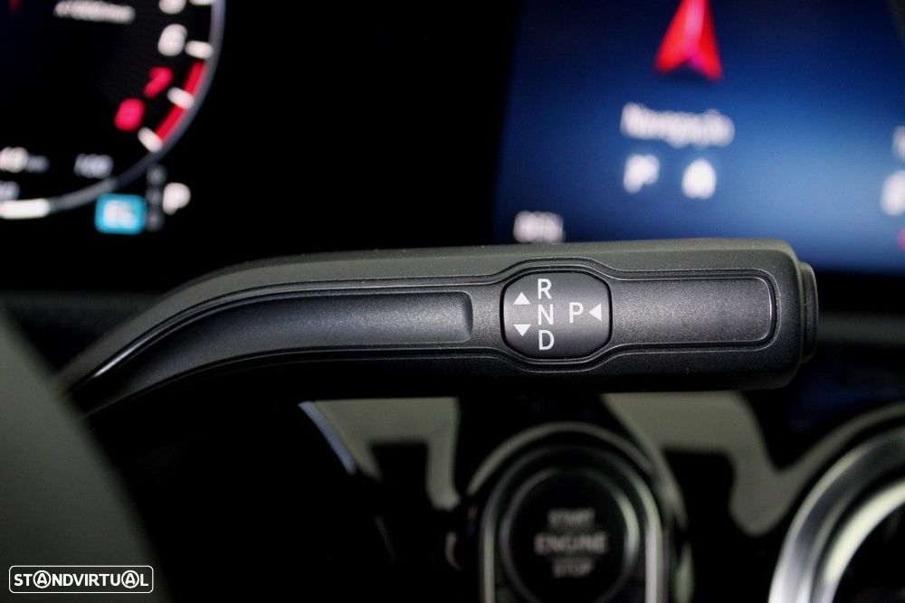 Mercedes-Benz A 250 e AMG Line - 18