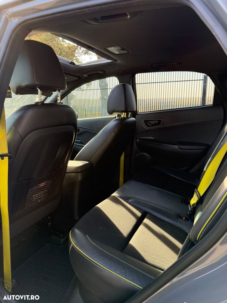 Hyundai KONA - 6