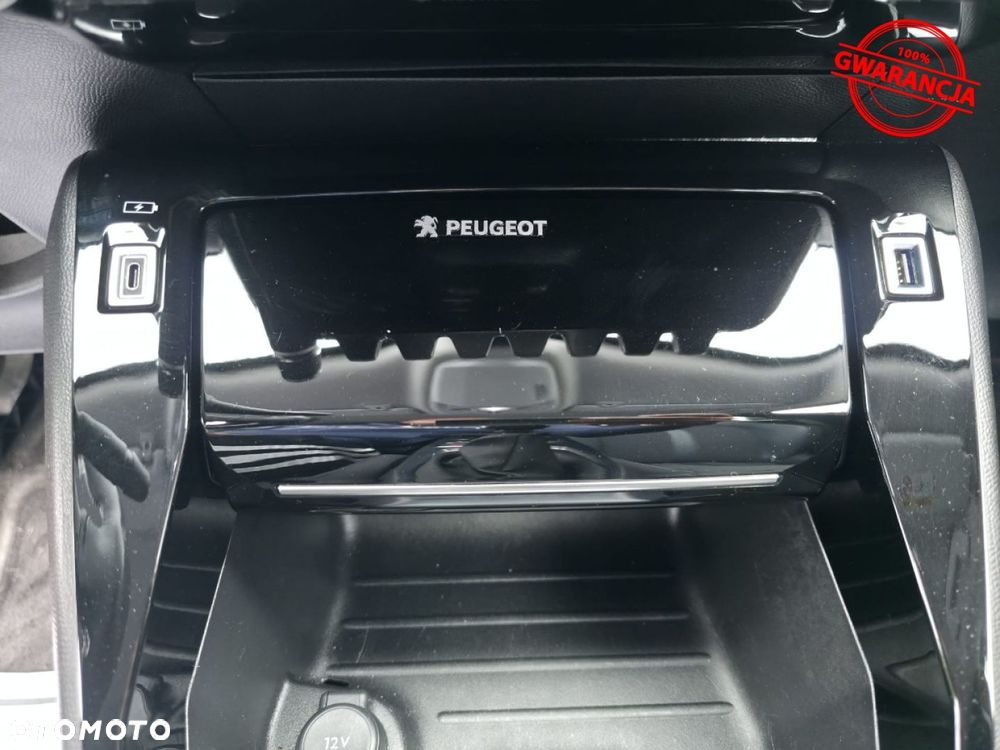 Peugeot 2008 - 32