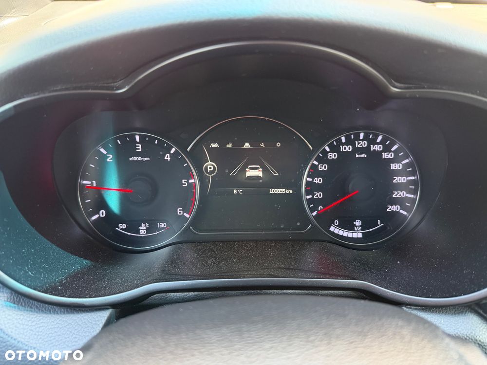 Kia Carens - 20
