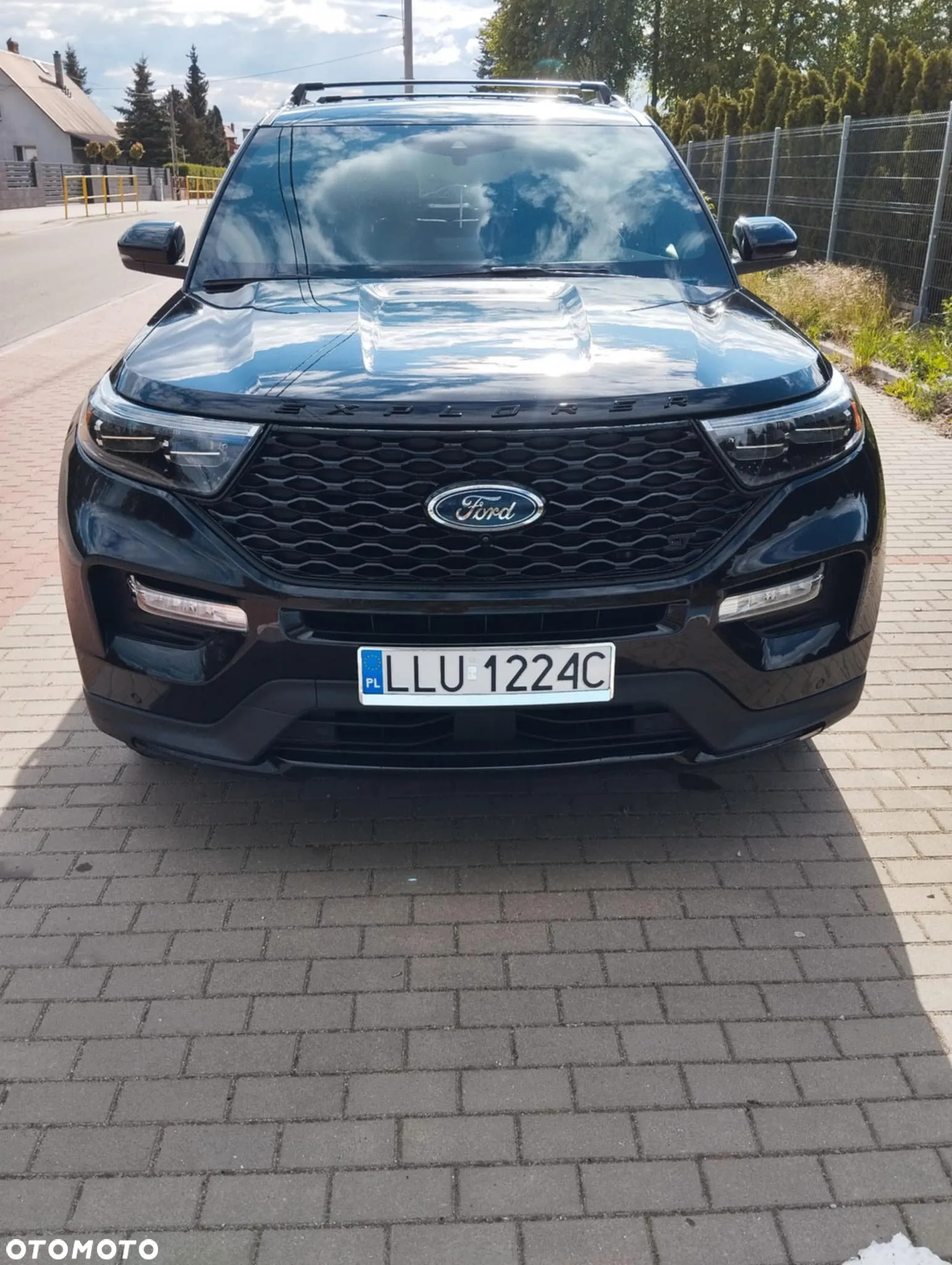 Ford Explorer - 14