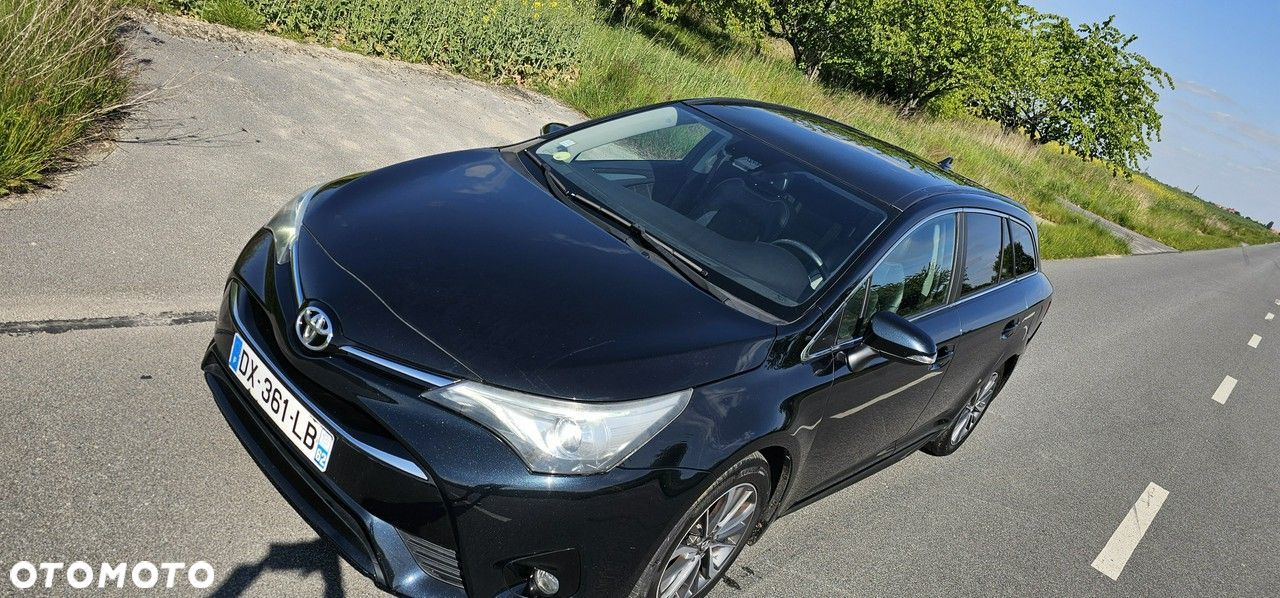 Toyota Avensis - 32