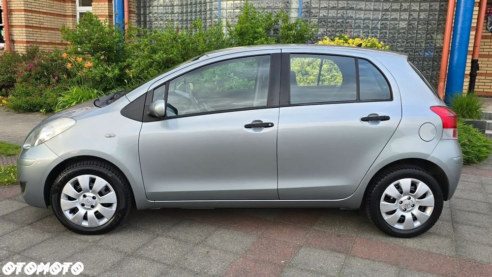 Toyota Yaris - 7
