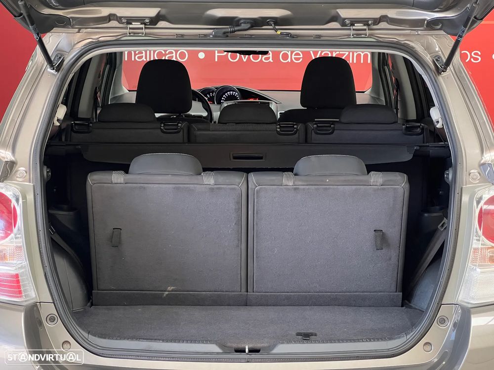 Toyota Verso 1.6 D-4D Comfort - 10