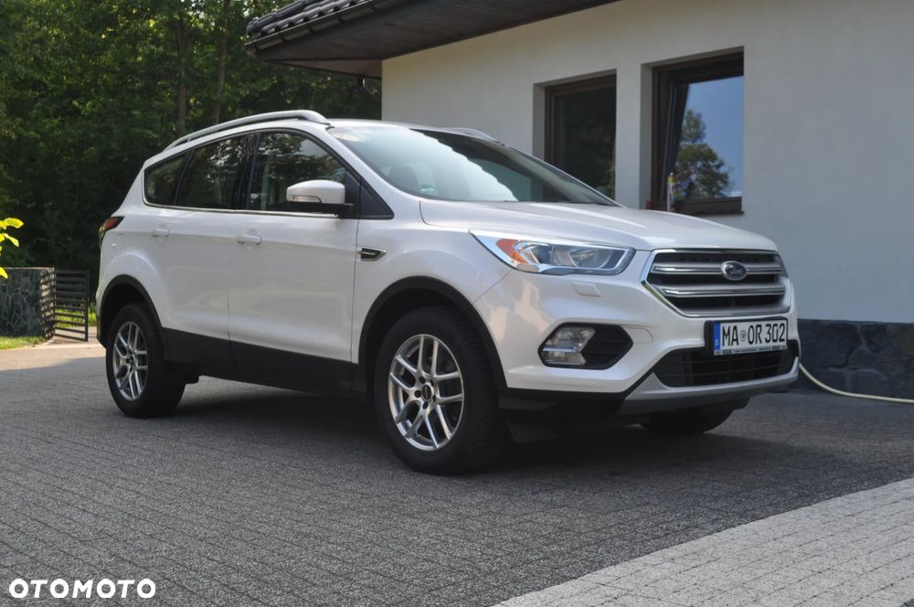 Ford Kuga 1.5 EcoBoost 2x4 Titanium - 13