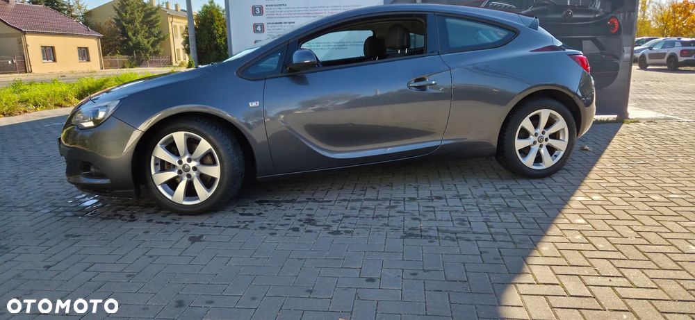 Opel Astra GTC 1.6 Turbo Innovation - 4