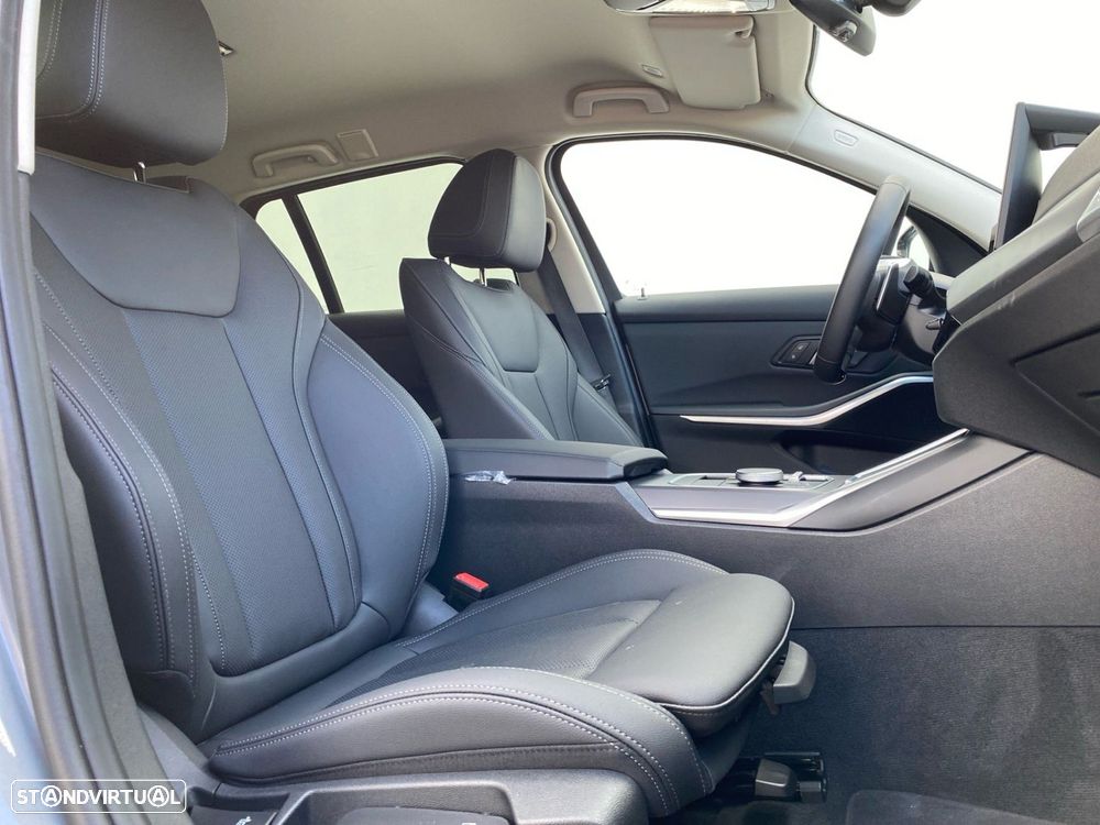 BMW 320 d Auto - 17