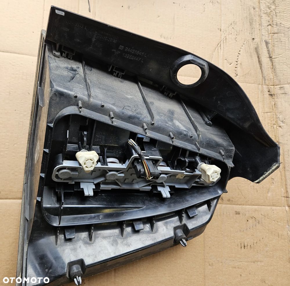 Opel Zafira B II lampa tył tylna prawa  lewa - 7