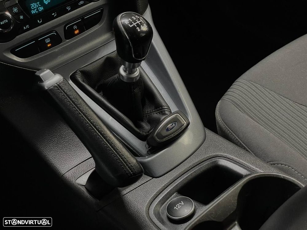 Ford Focus SW 1.6 TDCi Titanium - 14