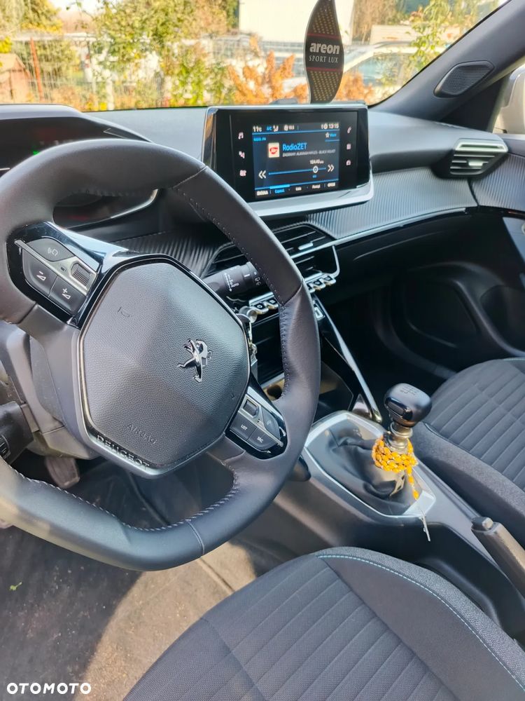 Peugeot 2008 PureTech 100 Style S&S BVM6 - 22