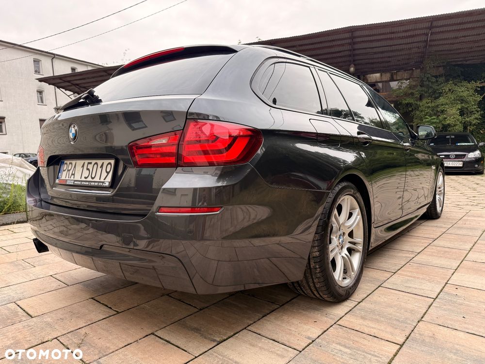 BMW Seria 5 525d - 7