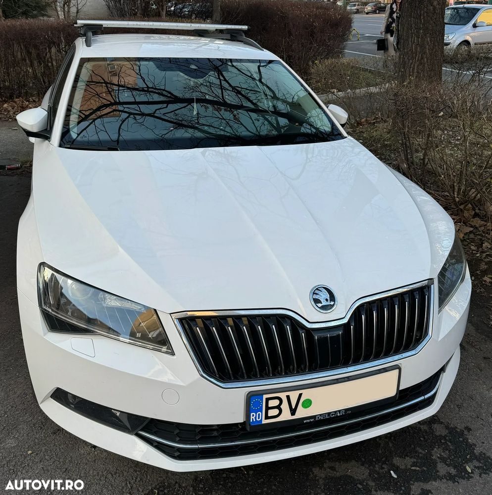 Skoda Superb 2.0 TDI DSG Ambition - 1