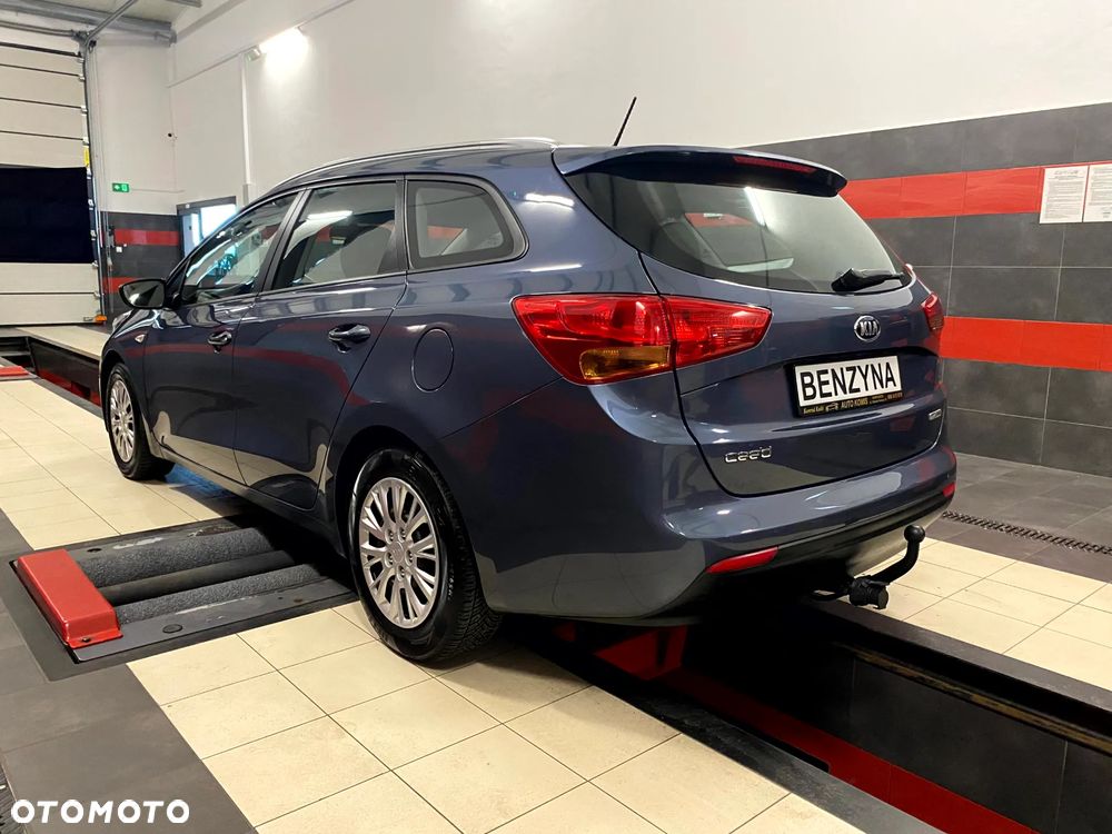 Kia Ceed 1.6 GDI Vision - 8