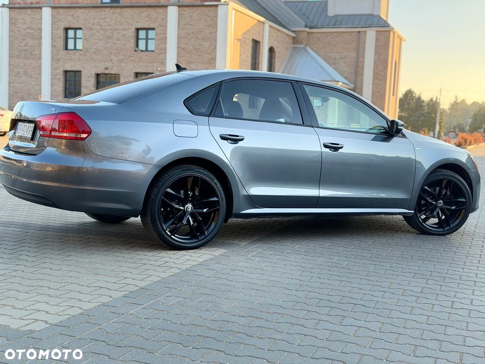 Volkswagen Passat - 21