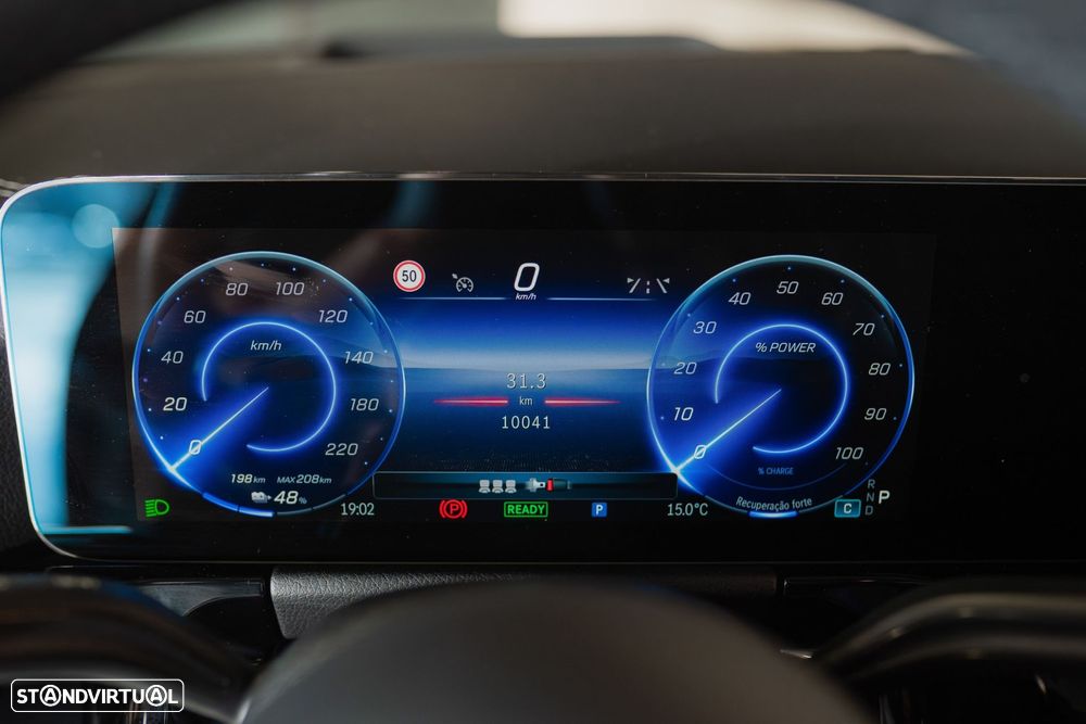 Mercedes-Benz EQA 300 4Matic AMG Line - 51