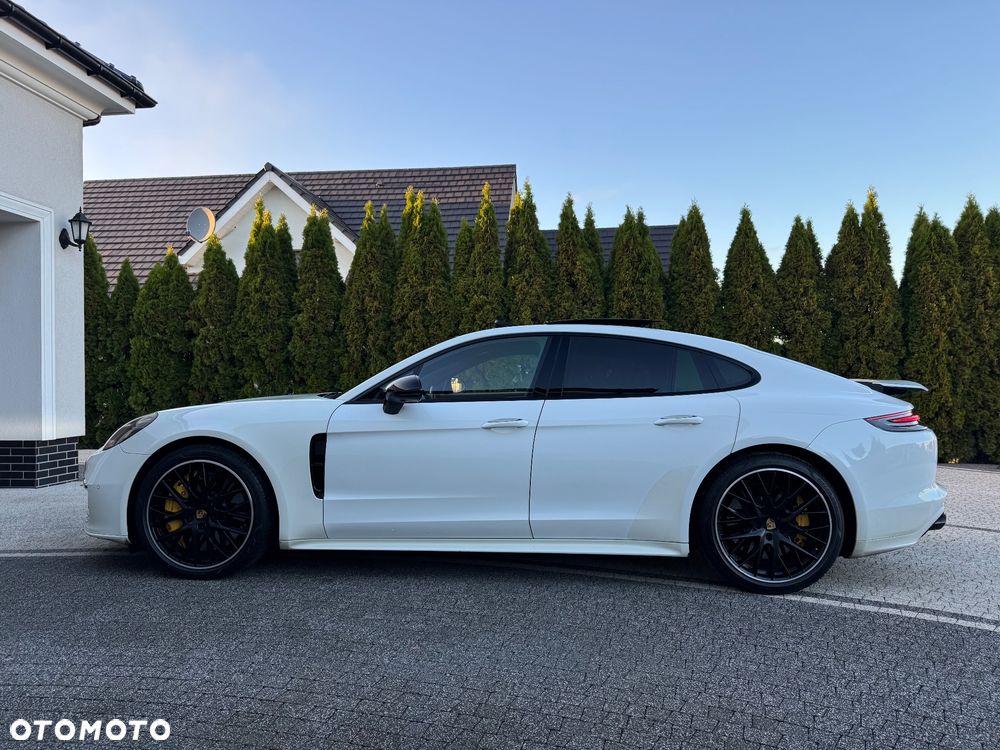 Porsche Panamera 4S - 17
