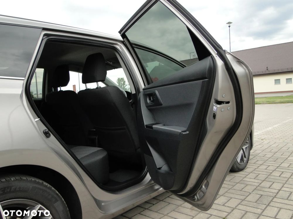 Toyota Auris 2.0 D-4D Prestige - 13