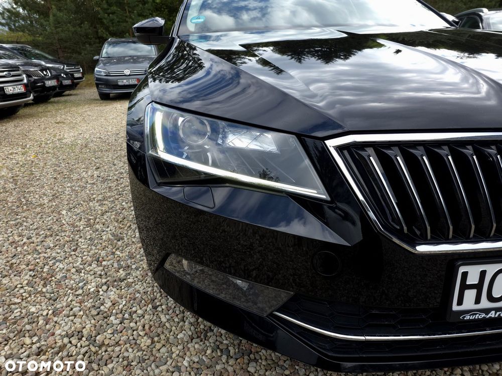 Skoda Superb 2.0 TDI Style DSG - 26