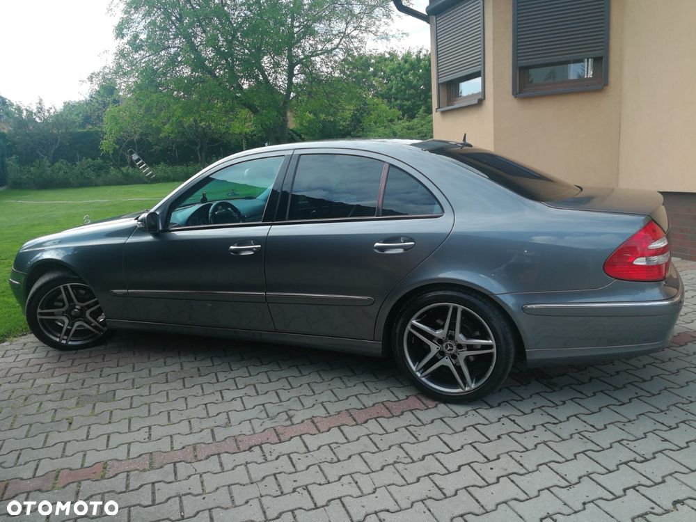 Mercedes-Benz Klasa E 320 CDI Avantgarde - 27