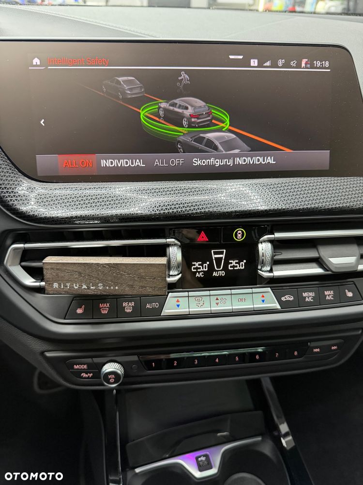 BMW Seria 1 118i Sport Line - 22