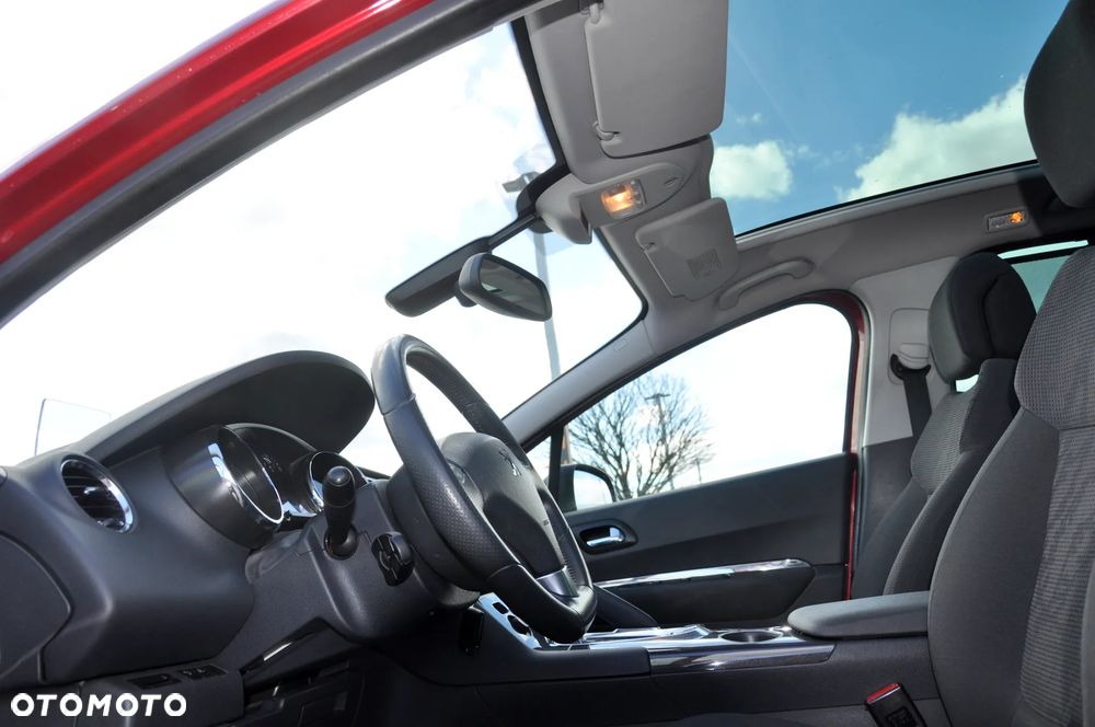 Peugeot 3008 HDi 160 Automatik Allure - 22