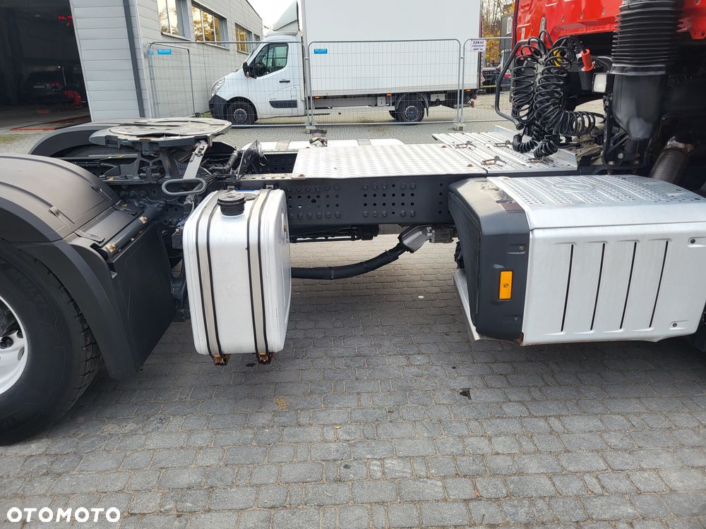 Mercedes-Benz 1851 - 27