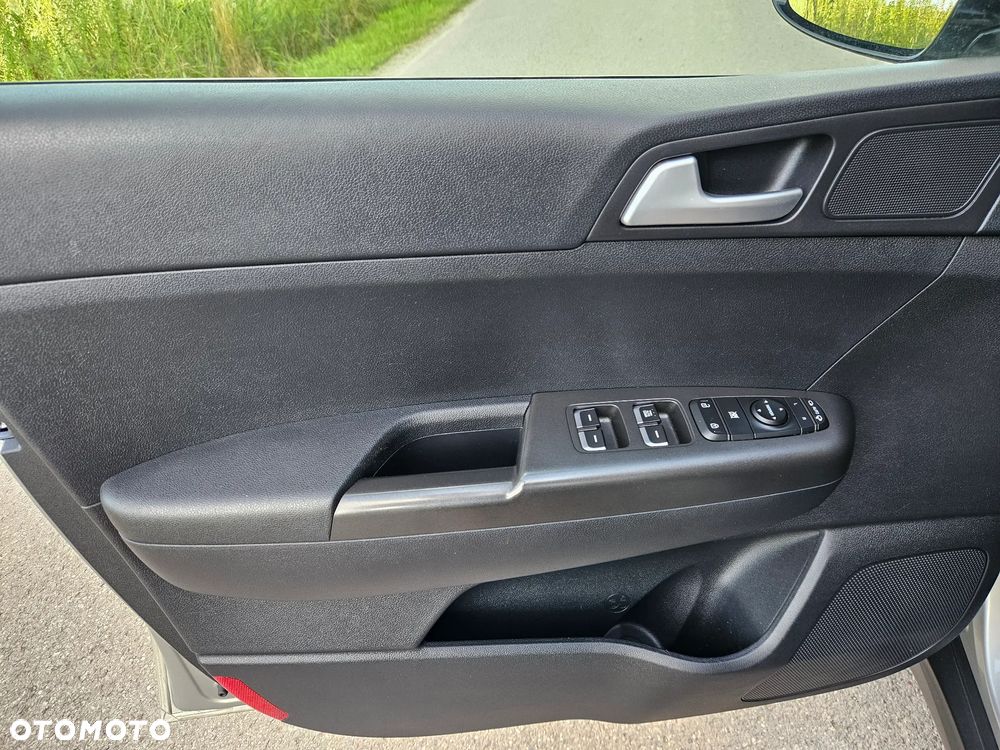 Kia Sportage 1.6 GDI L Business Line Plus 2WD - 19