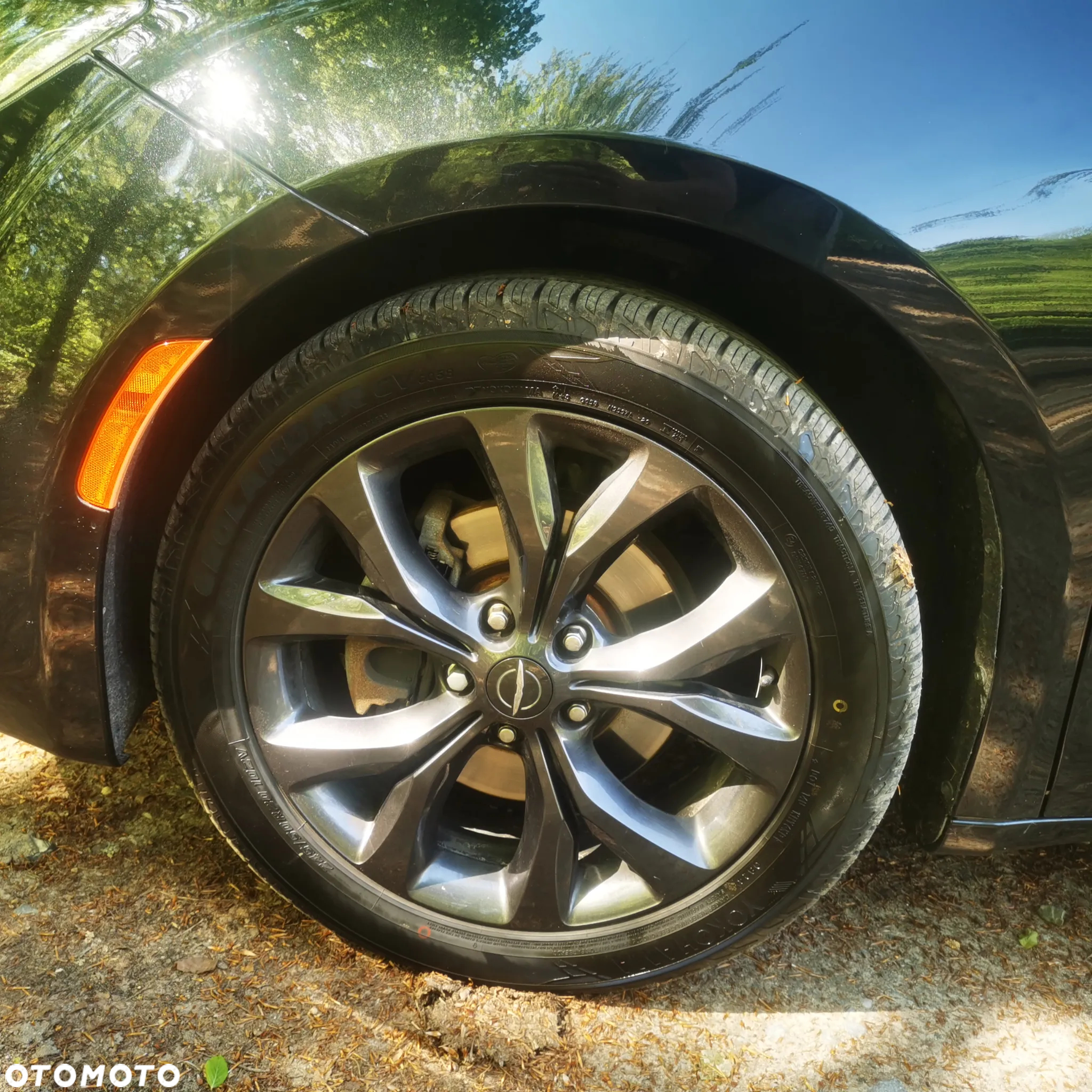 Chrysler Pacifica - 11