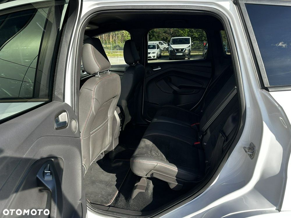 Ford Kuga 1.5 EcoBoost 2x4 ST-Line - 15