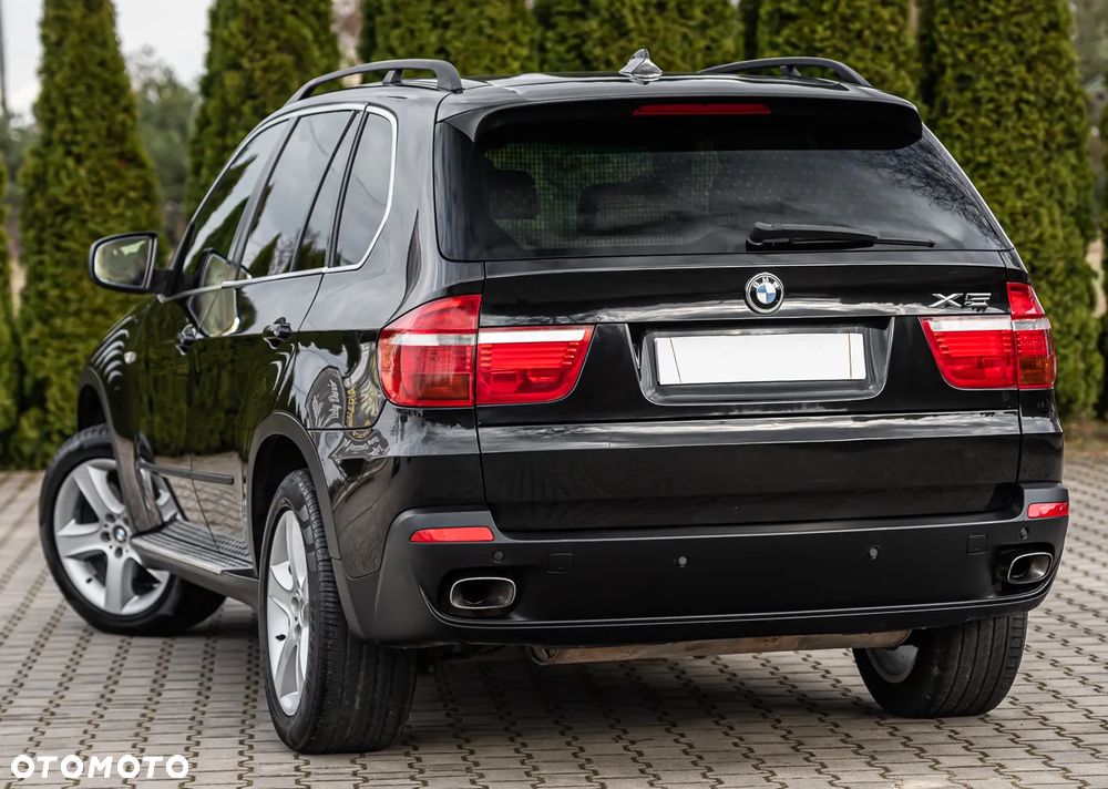 BMW X5 xDrive48i - 8