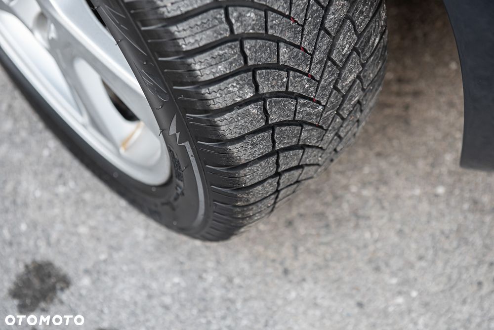 Volvo V60 D5 AWD Momentum - 36