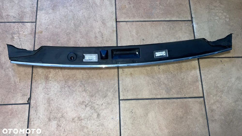 BMW F01 F02 BLENDA LISTWA ZEWNĘTRZNA KLAPY TYŁ CHROM 7200035 KAMERA - 2