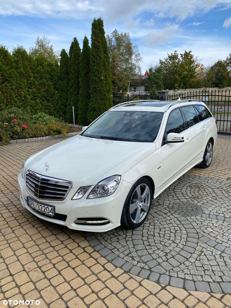 Mercedes-Benz Klasa E 250 CDI 4-Matic BlueEff Avantgarde - 1