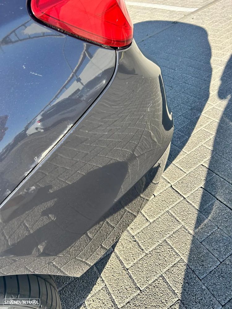 BMW 318 d Aut. Luxury Line - 4