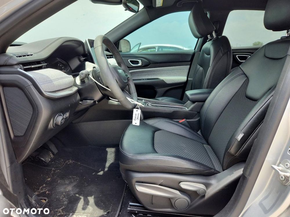 Jeep Compass - 8