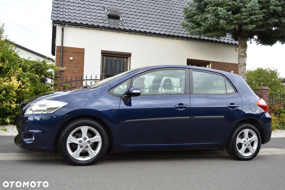 Toyota Auris - 12