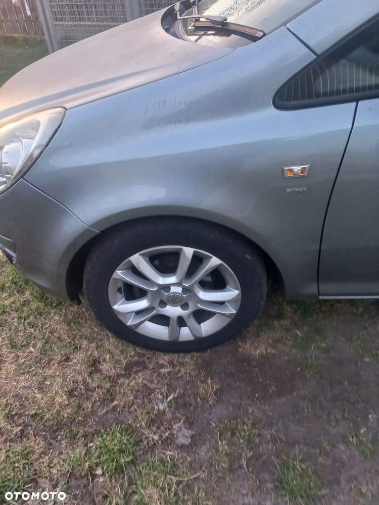 Błotnik prawy lewy opel corsa d numer lakieru z179