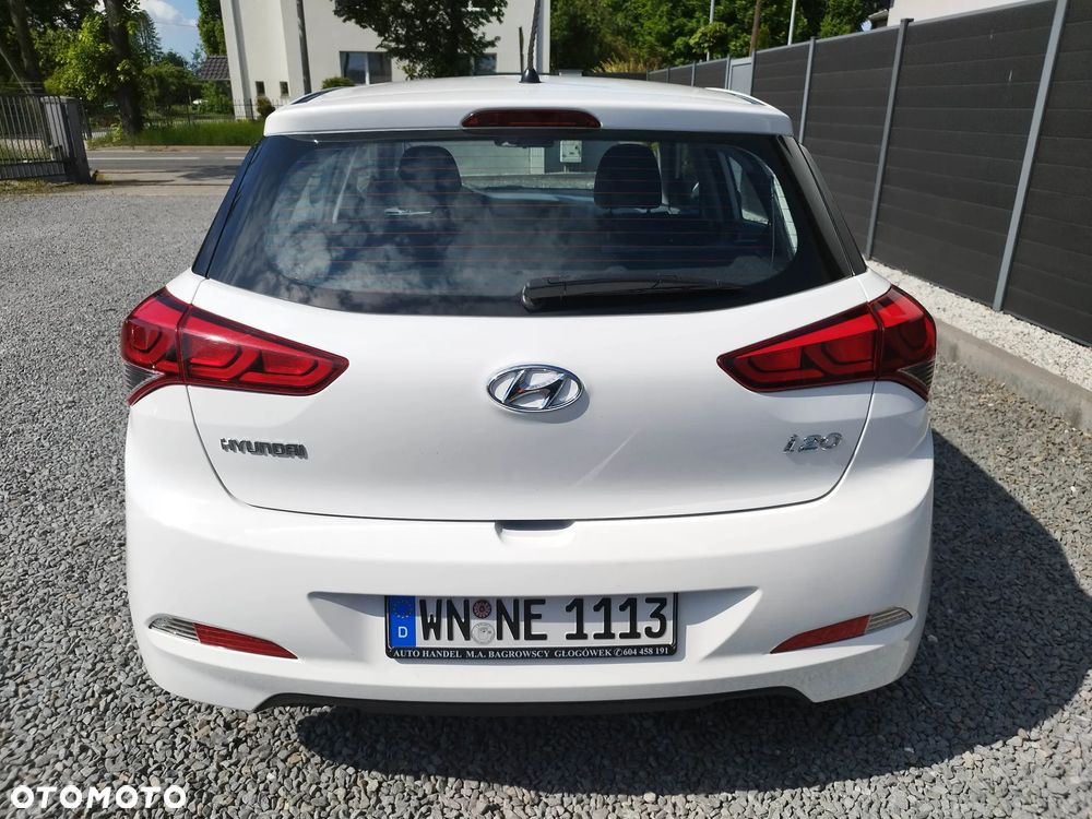 Hyundai i20 blue 1.2 Classic - 6