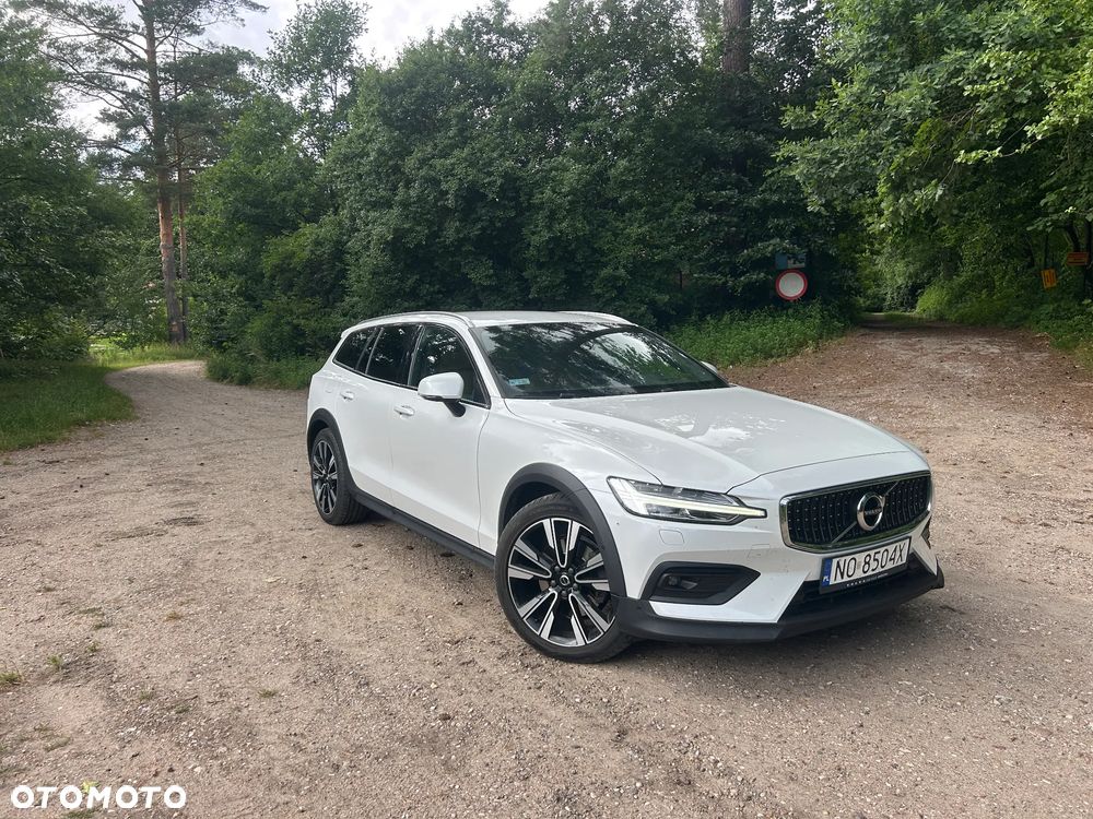 Volvo V60 D4 AWD Momentum Pro - 1