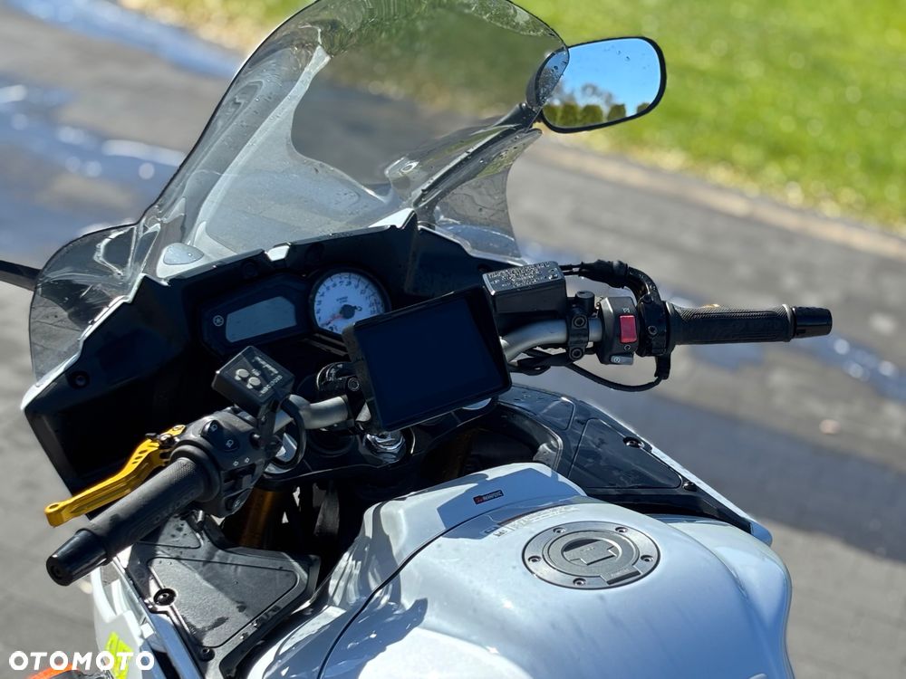 Yamaha FZ8 - 6
