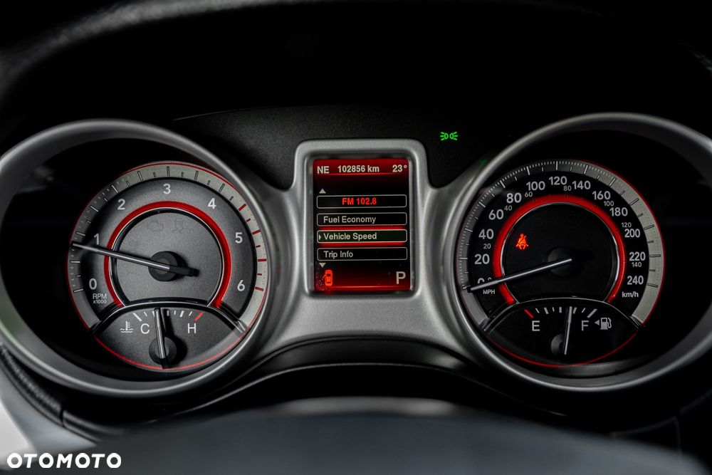Fiat Freemont 2.0 Multijet Lounge AWD - 28