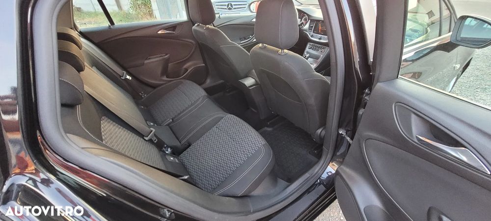 Opel Astra 1.6 D (CDTI) Automatik Edition - 11