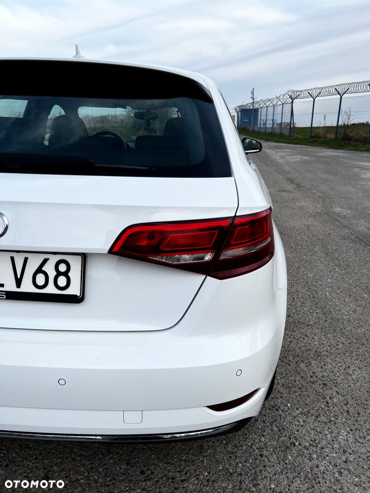 Audi A3 Sportback - 13