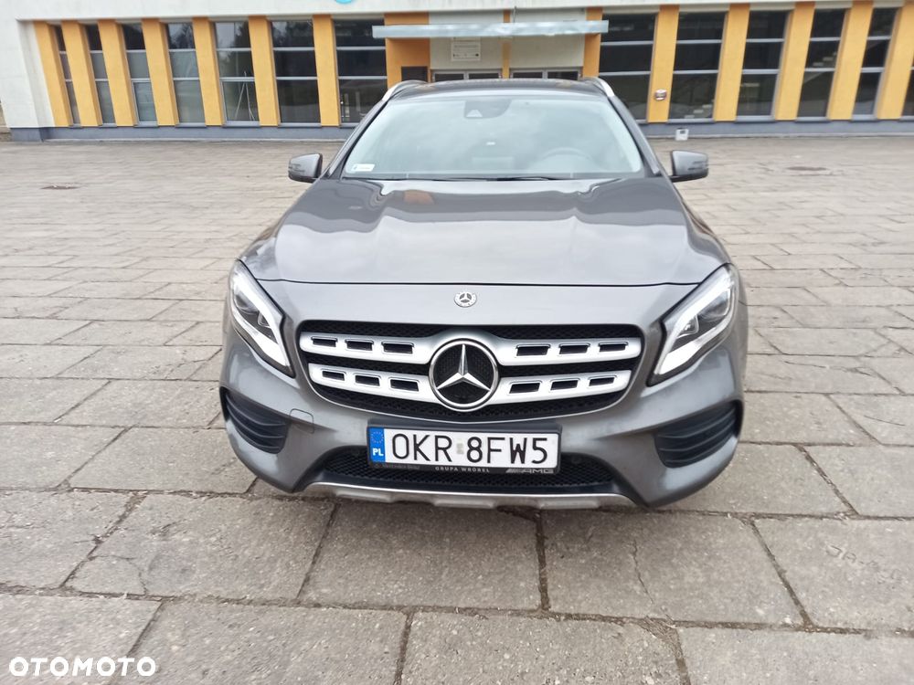 Mercedes-Benz GLA 200 7G-DCT AMG Line - 4