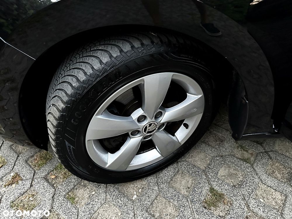 Skoda RAPID 1.6 TDI DSG Drive - 37