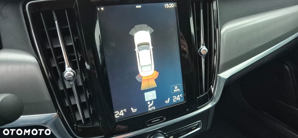 Volvo S90 D4 SCR Momentum - 25