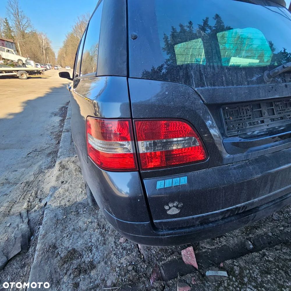 Fiat Stilo 1,6 B 76 kW / 103 KM (2003 kombi) (kod lak: 675) pojazd na części: maska, zderzak, drzwi, szyby, lusterka, chłodnica ... - 20